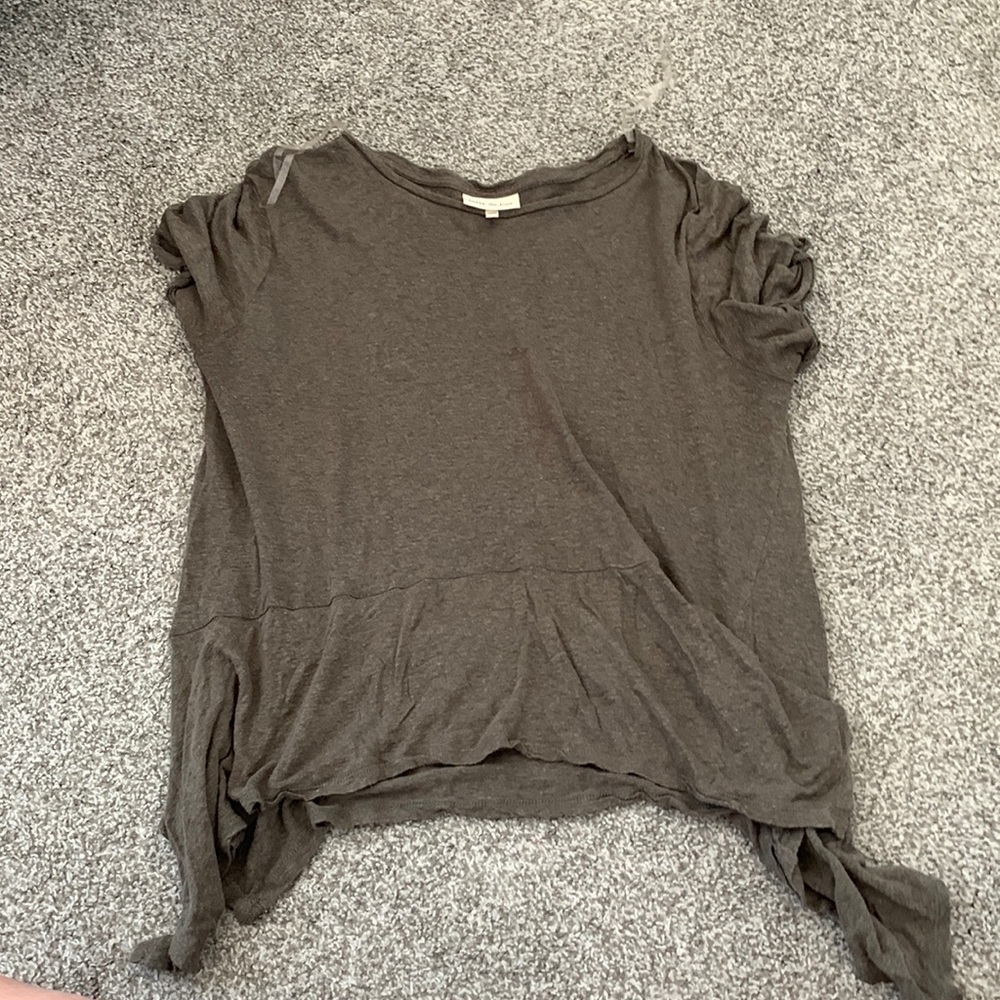 Womens shirt. Army green.